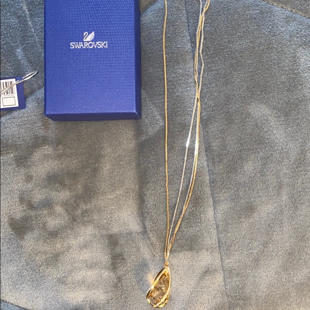 Swarovski two tone beautiful long necklace.